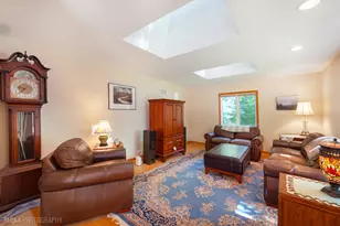 668 S Circle Ave, Port Barrington, IL 60010 - Photo 13