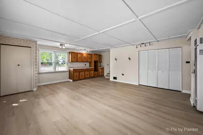 8425 Central Avenue, Burbank, IL 60459 - Photo 11