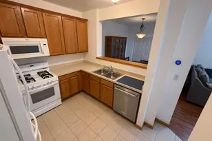 23857 McMullin Cir, Plainfield, IL 60586 - Photo 5