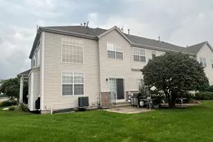 23857 McMullin Cir, Plainfield, IL 60586 - Photo 19