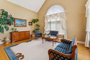 1745 Sundrop Cir, Highland Park, IL 60035 - Photo 19