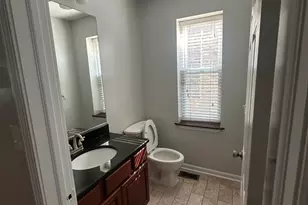 2449 W Taylor St, Chicago, IL 60612 - Photo 5