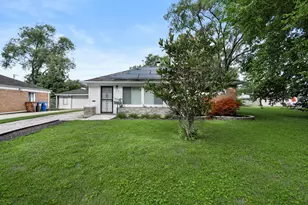 312 Nassau St, Park Forest, IL 60466 - Photo 1