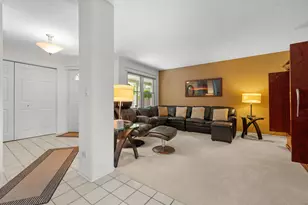 1513 Acorn Ct, Wheeling, IL 60090 - Photo 9