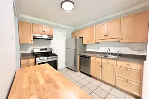 1166 Buckingham Rd, Wheeling, IL 60090 - Photo 5