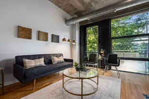 1070 W 15th St, Chicago, IL 60608 - Photo 5