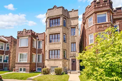 7428 S Bennett Avenue, Chicago, IL 60649 - Photo 1