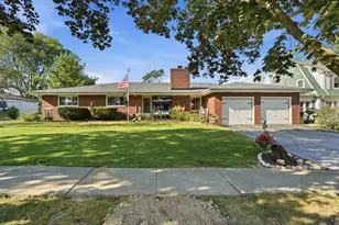 711 Miller St, Beecher, IL 60401 - Photo 1