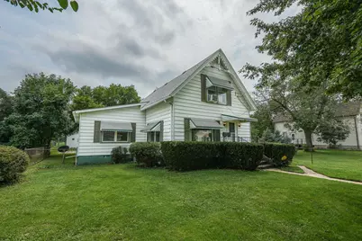 411 E 5th Street, Momence, IL 60954 - Photo 1
