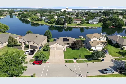 611 Edgewater Drive, Minooka, IL 60447 - Photo 35