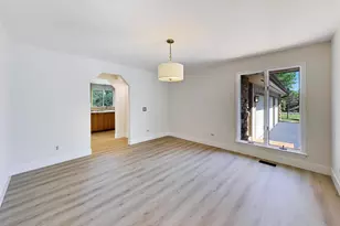 26955 N Countryside Lake Dr, Mundelein, IL 60060 - Photo 11