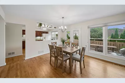 1969 Wexford Circle #118, Wheaton, IL 60189 - Photo 5
