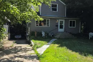 1307 Eastview Dr, Waukegan, IL 60085 - Photo 1