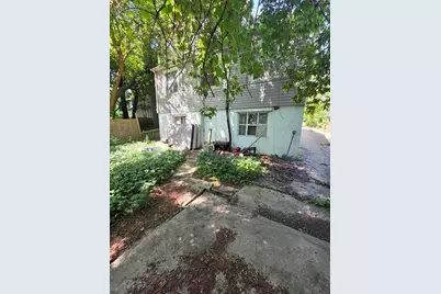 1307 Eastview Drive, Waukegan, IL 60085 - Photo 21