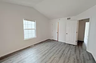 2554 Dickens Dr, Aurora, IL 60503 - Photo 7