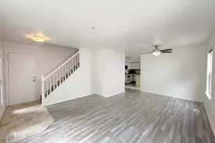 2554 Dickens Dr, Aurora, IL 60503 - Photo 3