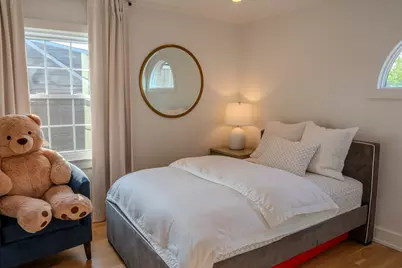 4738 W Pratt Avenue, Lincolnwood, IL 60712 - Photo 13