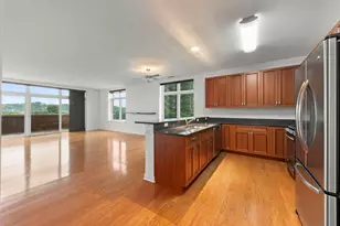 160 S River St, Aurora, IL 60506 - Photo 7