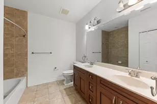 160 S River St, Aurora, IL 60506 - Photo 23