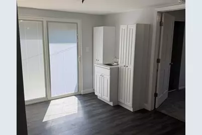 402 E 2nd Street, Gilman, IL 60938 - Photo 9