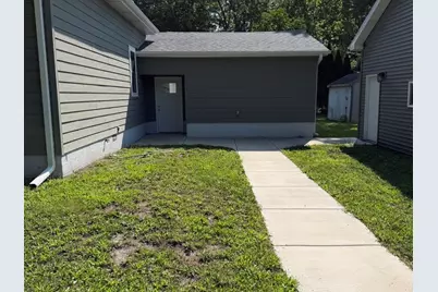 402 E 2nd Street, Gilman, IL 60938 - Photo 11