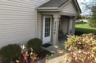 2320 College Green Dr, Elgin, IL 60123 - Photo 3