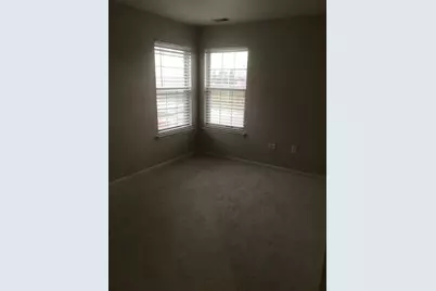 2320 College Green Drive, Elgin, IL 60123 - Photo 19