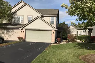 2320 College Green Dr, Elgin, IL 60123 - Photo 1