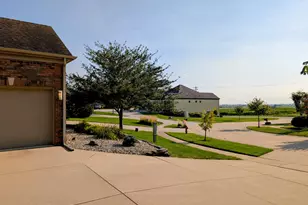 2909 Greystone Pl, Champaign, IL 61822 - Photo 15