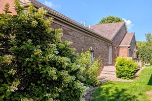 2909 Greystone Pl, Champaign, IL 61822 - Photo 3