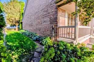 2909 Greystone Pl, Champaign, IL 61822 - Photo 9