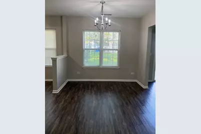 1233 N Split Oak Circle #64-1233B, Round Lake Beach, IL 60073 - Photo 3