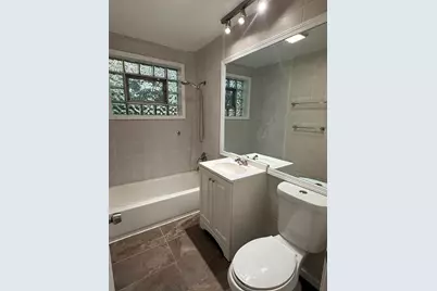 10806 S Komensky Avenue, Oak Lawn, IL 60453 - Photo 5