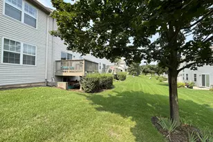 715 Sycamore Ct, Lindenhurst, IL 60046 - Photo 19