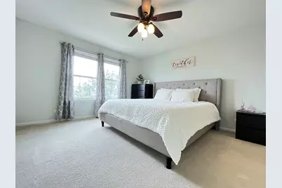 715 Sycamore Court, Lindenhurst, IL 60046 - Photo 11