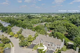 1069 Talbots Ln, Elk Grove Village, IL 60007 - Photo 3