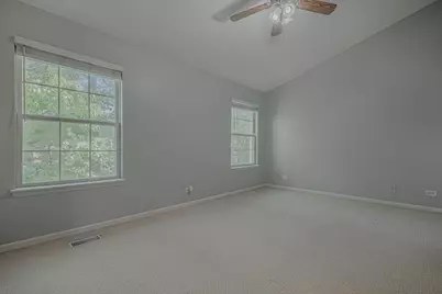 1069 Talbots Lane #0, Elk Grove Village, IL 60007 - Photo 15