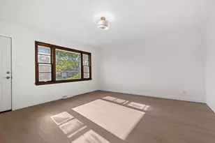 3016 Oriental Ct, Rockford, IL 61109 - Photo 3