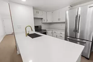 3016 Oriental Ct, Rockford, IL 61109 - Photo 5