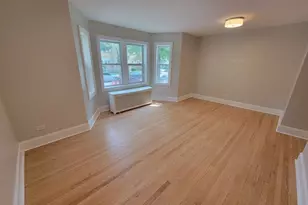 6422 N Richmond St, Chicago, IL 60645 - Photo 3
