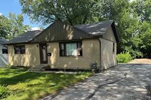 927 S Stough St, Hinsdale, IL 60521 - Photo 1