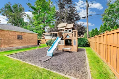 2004 Newton Avenue, Park Ridge, IL 60068 - Photo 35