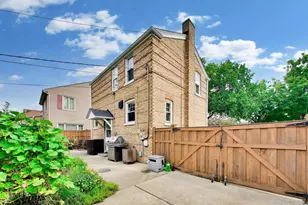 2004 Newton Ave, Park Ridge, IL 60068 - Photo 25