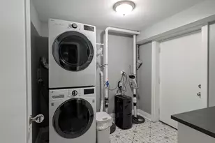 2741 Lincolnwood Dr, Evanston, IL 60201 - Photo 23