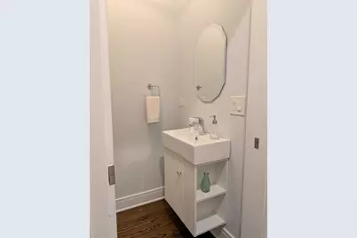 2741 Lincolnwood Drive, Evanston, IL 60201 - Photo 9