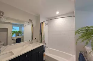 2741 Lincolnwood Dr, Evanston, IL 60201 - Photo 17