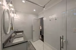 2741 Lincolnwood Dr, Evanston, IL 60201 - Photo 13