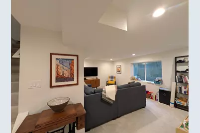 2741 Lincolnwood Drive, Evanston, IL 60201 - Photo 21