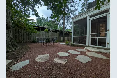 2741 Lincolnwood Drive, Evanston, IL 60201 - Photo 27