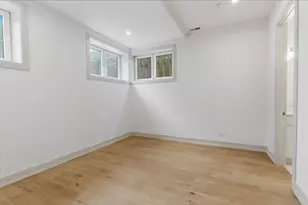 6414 N Francisco Ave, Chicago, IL 60645 - Photo 11
